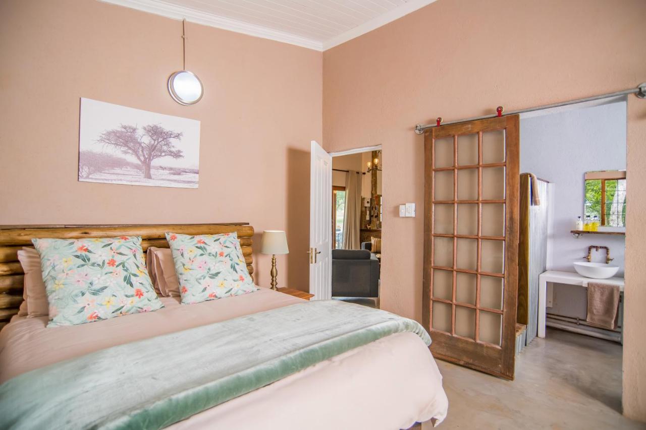 Alkmaar Caracal Lodge מראה חיצוני תמונה