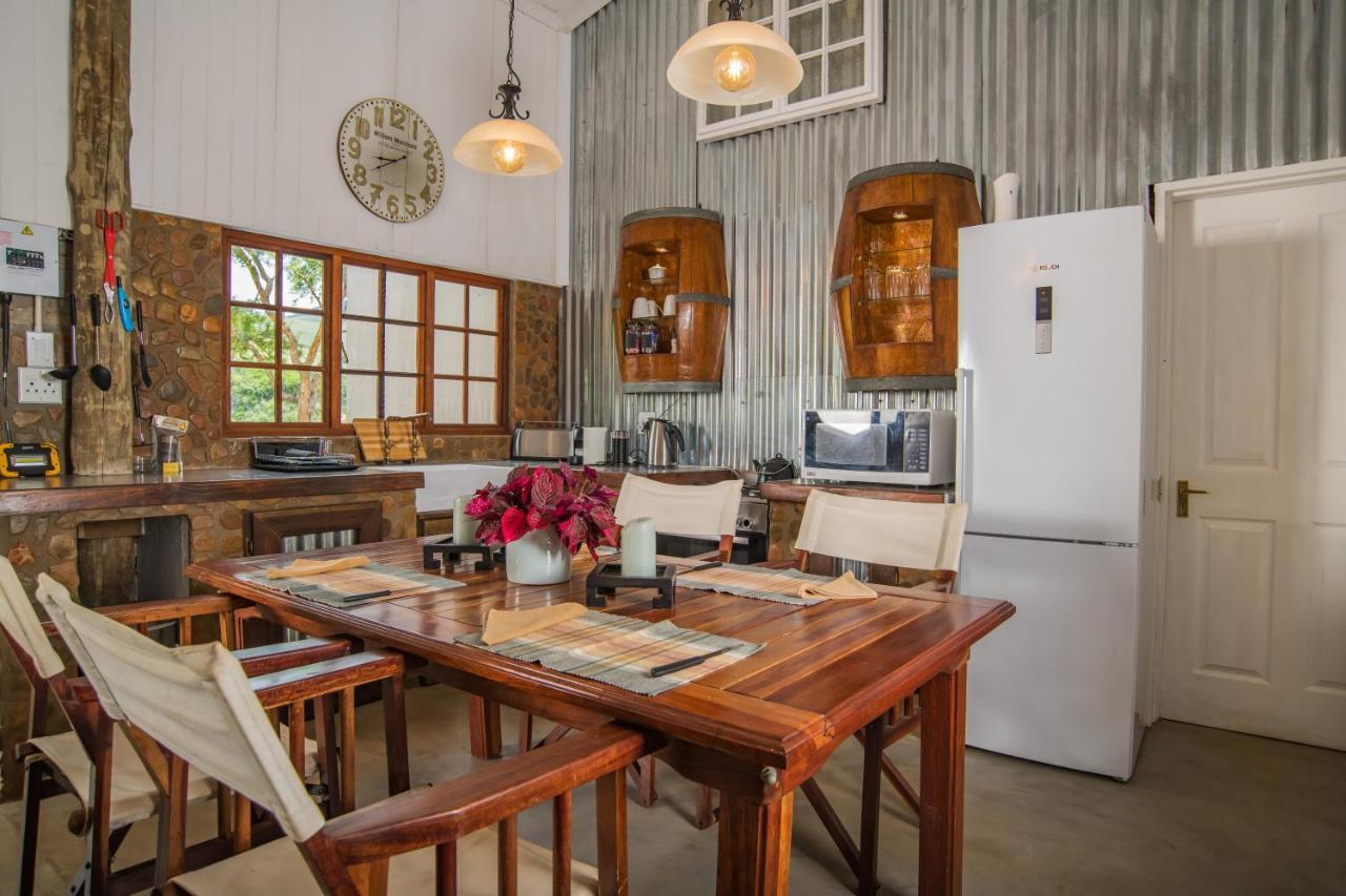 Alkmaar Caracal Lodge מראה חיצוני תמונה