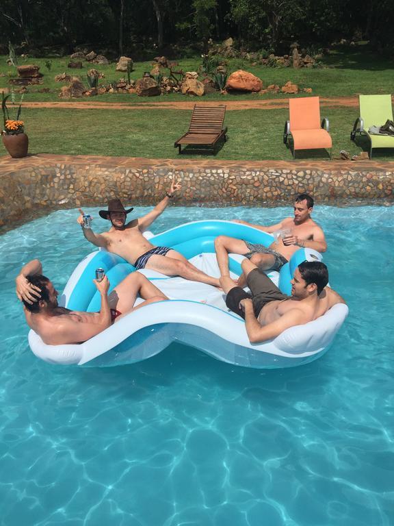Alkmaar Caracal Lodge מראה חיצוני תמונה